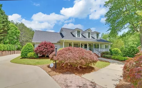 275 Wesley Cir, Toccoa, GA 30577 photo 3