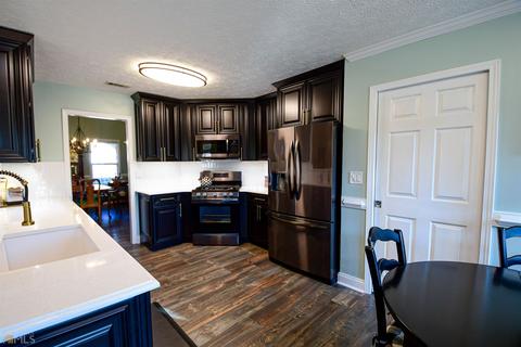 245 Creekside Cir, Hampton, GA 30228 photo 8