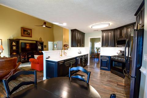 245 Creekside Cir, Hampton, GA 30228 photo 9
