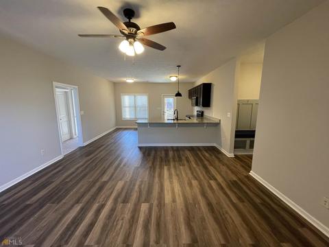 508 Creekside Dr, Lagrange, GA 30240 photo 2