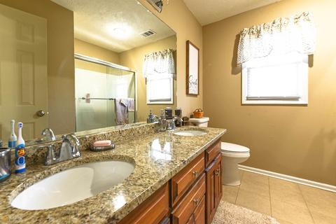 118 Colonial Ct, Lagrange, GA 30240 photo 14
