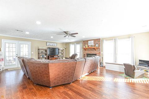 118 Colonial Ct, Lagrange, GA 30240 photo 4