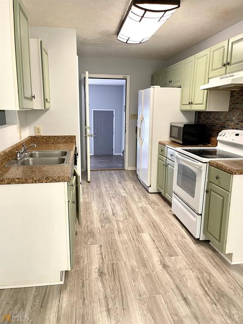445 Brookstone Dr, Lagrange, GA 30240 photo 4