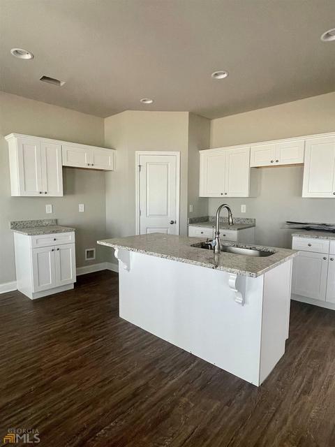 706 Sutton Rd, Forsyth, GA 31029 photo 2