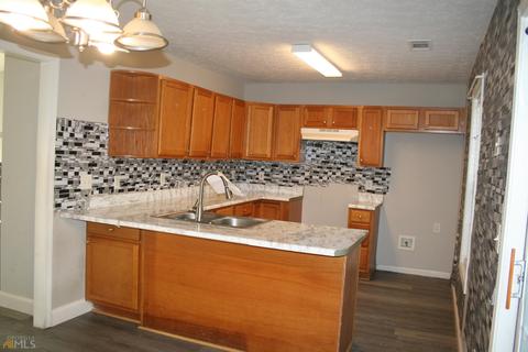 112 Clairmont Dr, Lagrange, GA 30240 photo 5