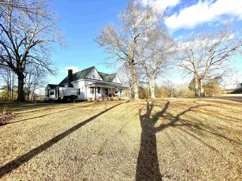 921 Sandy Flat Rd, Bowdon, GA 30108 photo 3