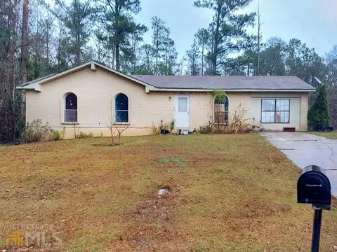 2308 Cedarside Dr, Phenix City, AL 36869