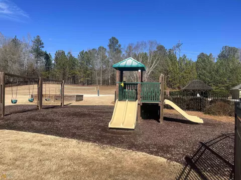 104 Tee Dr, Forsyth, GA 31029 photo 10