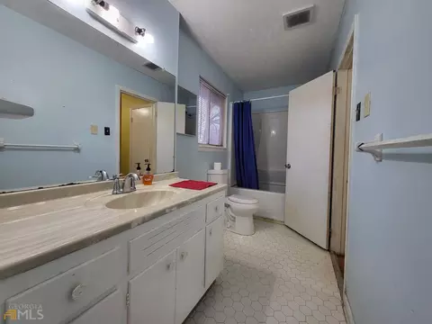 6342 Clearbrook Dr, Morrow, GA 30260 photo 12