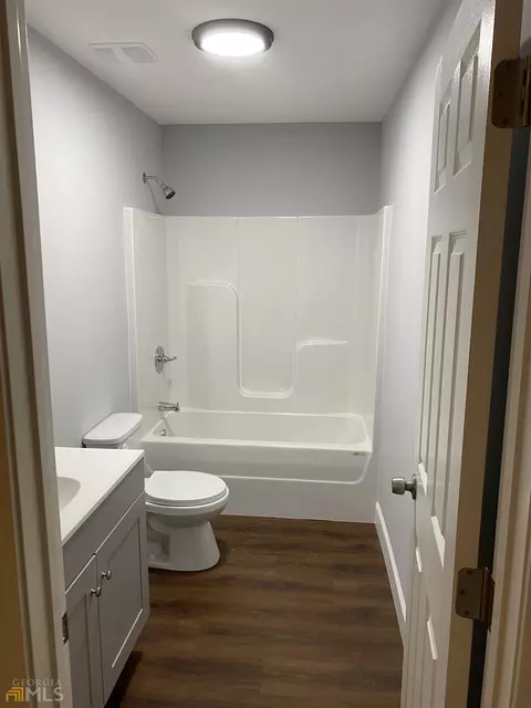 2405 35th St, Valley, AL 36854 photo 10