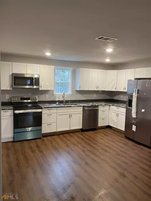 2405 35th St, Valley, AL 36854 photo 3