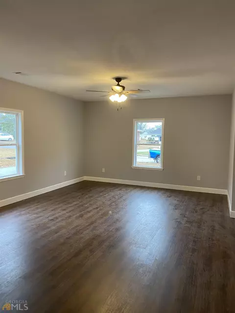 2405 35th St, Valley, AL 36854 photo 7