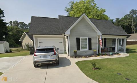 1168 E Doyle St, Toccoa, GA 30577 photo 2