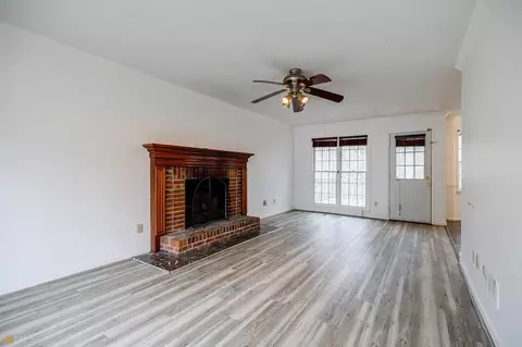 3115 Rock Creek Dr, Rex, GA 30273 photo 7