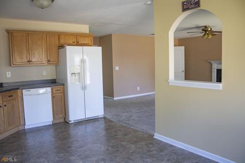 820 Betsy Ross Trl, Hampton, GA 30228 photo 13