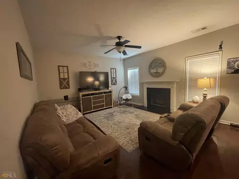 108 Dixie Creek Dr, Lagrange, GA 30240 photo 4