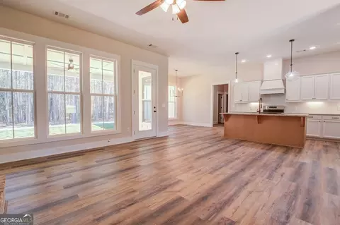 103 Westbrook Ct, Jackson, GA 30233 photo 6