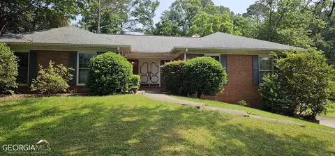 2490 SE Fieldstone Dr, Conyers, GA 30013