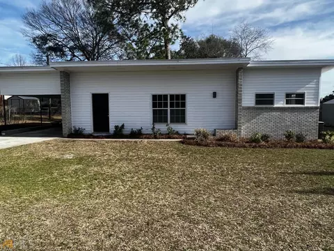 515 Karen Dr, Eastman, GA 31023