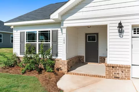 184 Red Tail Cir, Byron, GA 31008 photo 2