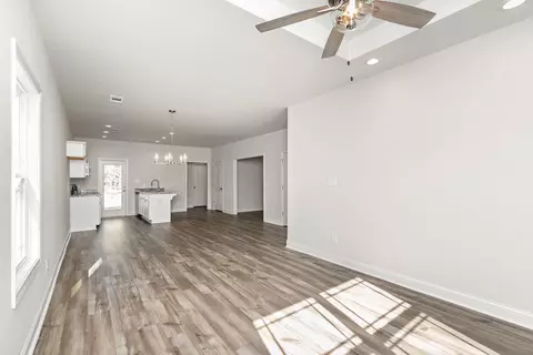 184 Red Tail Cir, Byron, GA 31008 photo 8