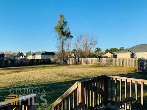 328 Touchdown Dr, Statesboro, GA 30458 photo 2