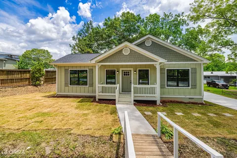 106 Maple St, Villa Rica, GA 30180