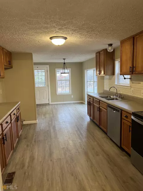 853 Covered Bridge Rd, Covington, GA 30016 photo 7