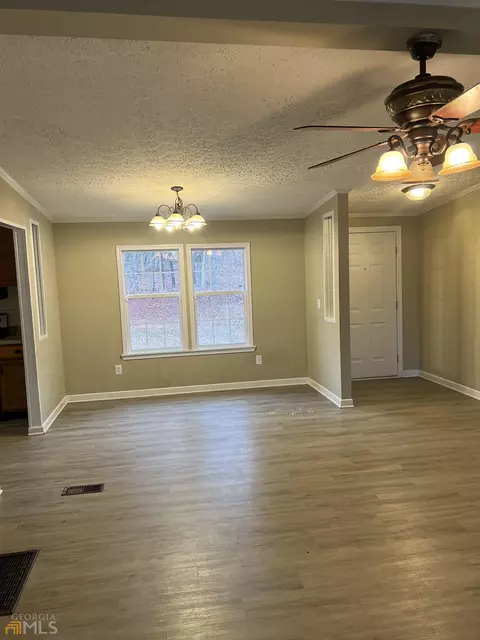 853 Covered Bridge Rd, Covington, GA 30016 photo 8