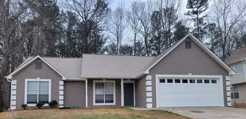 712 River Valley Dr, Jonesboro, GA 30238