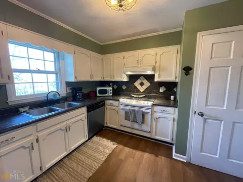 245 Scott Ave, Cornelia, GA 30531 photo 5