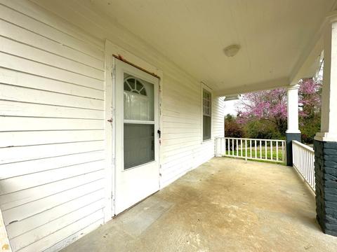 402 S Lee St, Lagrange, GA 30240 photo 2