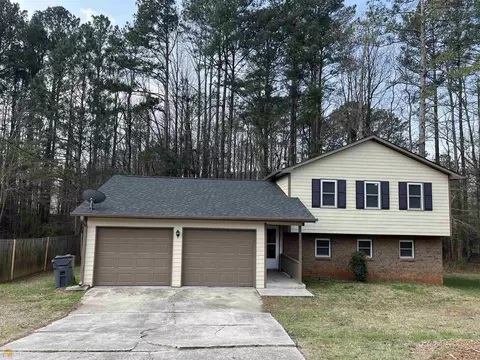 1369 Briar Ridge Ct, Jonesboro, GA 30238