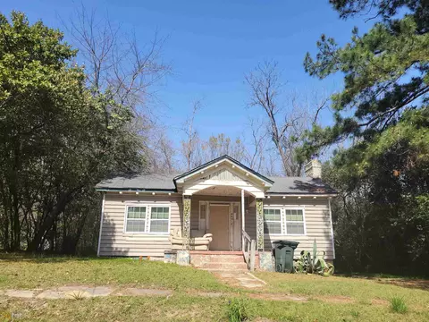 403 Georgia St, Dublin, GA 31021