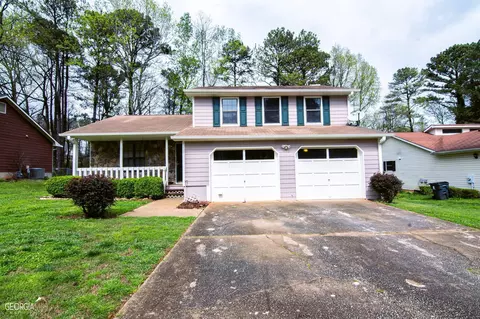2874 Medina Dr, Jonesboro, GA 30236