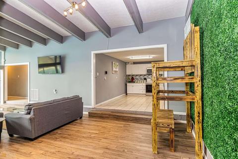 312 Collier Rd, Barnesville, GA 30204 photo 7