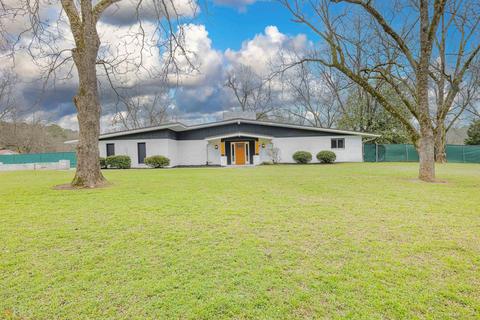 312 Collier Rd, Barnesville, GA 30204 photo 2