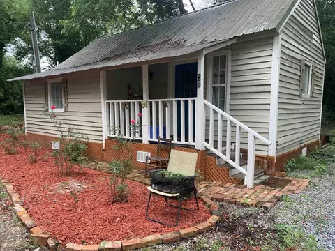 36 Grove Dr, Jeffersonville, GA 31044