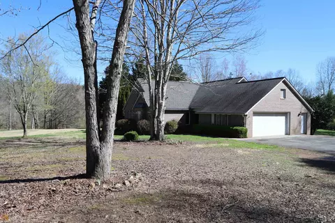 209 Mountainside Ln, Summerville, GA 30747