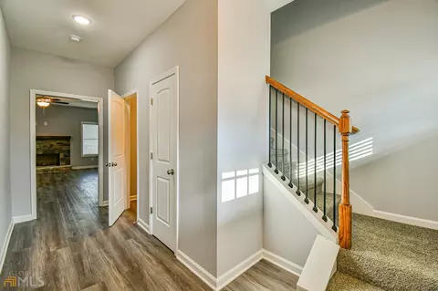 6603 River Station Dr, Lula, GA 30554 photo 2