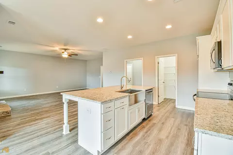 6603 River Station Dr, Lula, GA 30554 photo 10