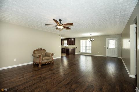 921 Leonard Rd, Lagrange, GA 30240 photo 2
