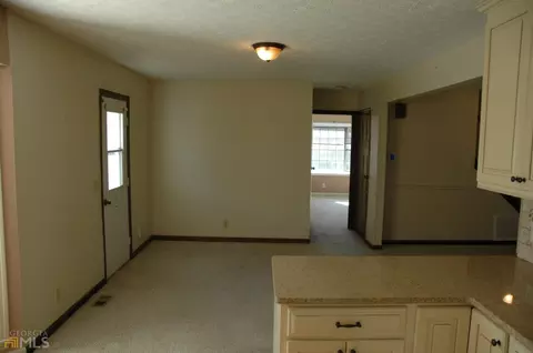 416 Old Roanoke Rd, Lagrange, GA 30240 photo 5