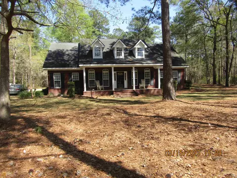 2016 Plantation Pointe Dr, Statesboro, GA 30461