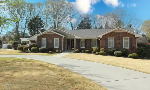 14 Greenbriar Ln, Rome, GA 30161
