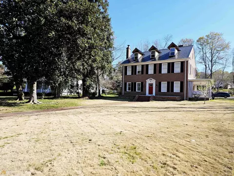 277 W Point St, Roanoke, AL 36274