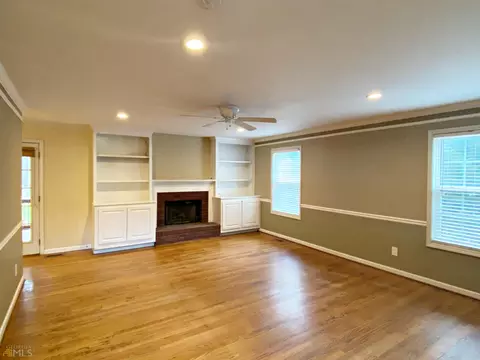 3453 Flat Run Dr, Bethlehem, GA 30620 photo 6