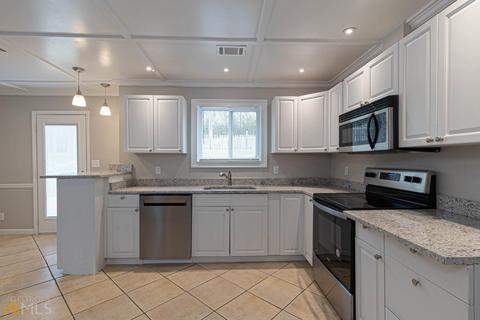 201 Lake Forest Dr, Lagrange, GA 30240 photo 8