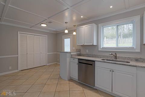 201 Lake Forest Dr, Lagrange, GA 30240 photo 11