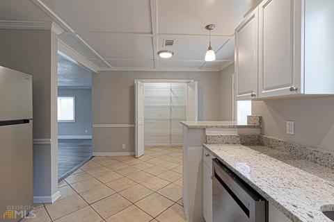 201 Lake Forest Dr, Lagrange, GA 30240 photo 12